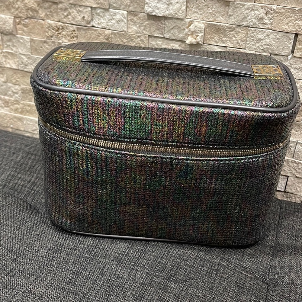 Kendra Scott Train case